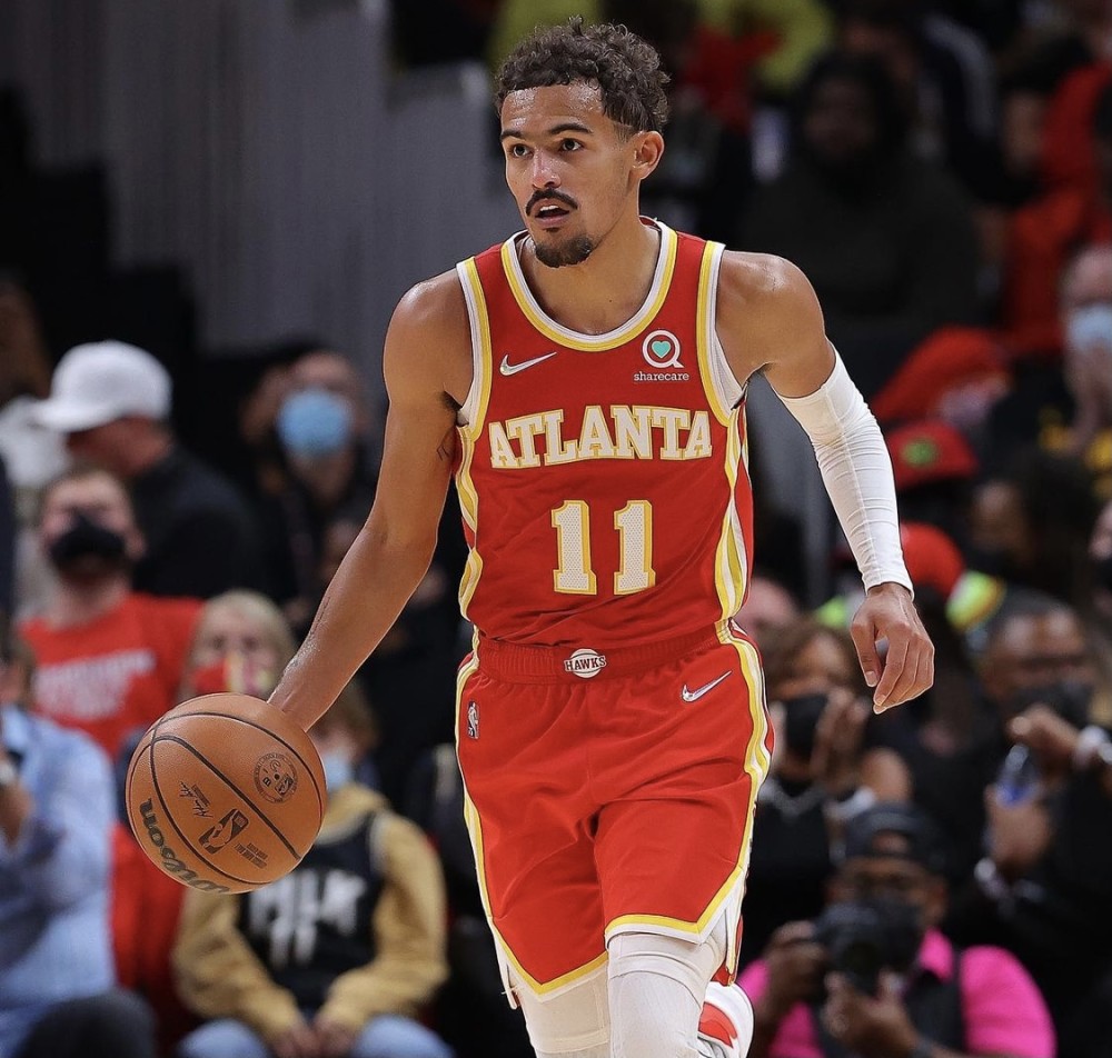 F1阿布扎比终极对决前瞻：诺里斯杆位稍占优，维斯塔潘正赛握主动（F1阿布扎比收官战前瞻：诺里斯杆位占先机，维斯塔潘正赛掌控主动权）