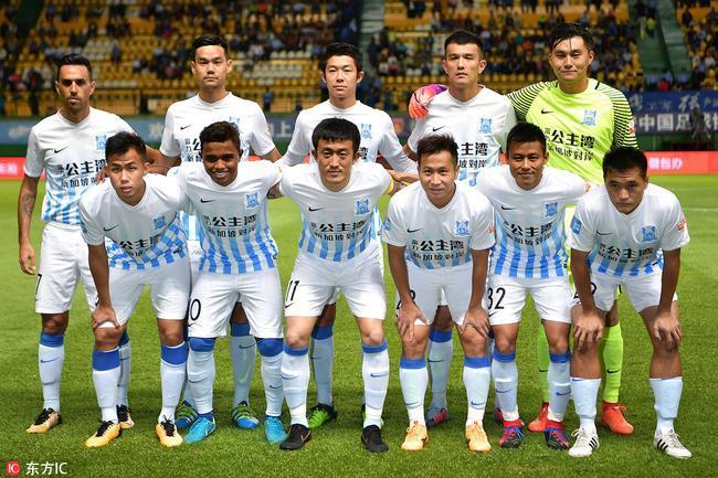 半场战报：阿森纳1-0布拉格斯拉维亚，萨卡点射