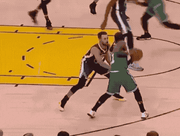 阿媒：奥斯卡所患非严重的结构性心脏病，但是否退役仍不明朗（阿媒：奥斯卡确诊非重度结构性心脏病，是否退役尚未明朗）