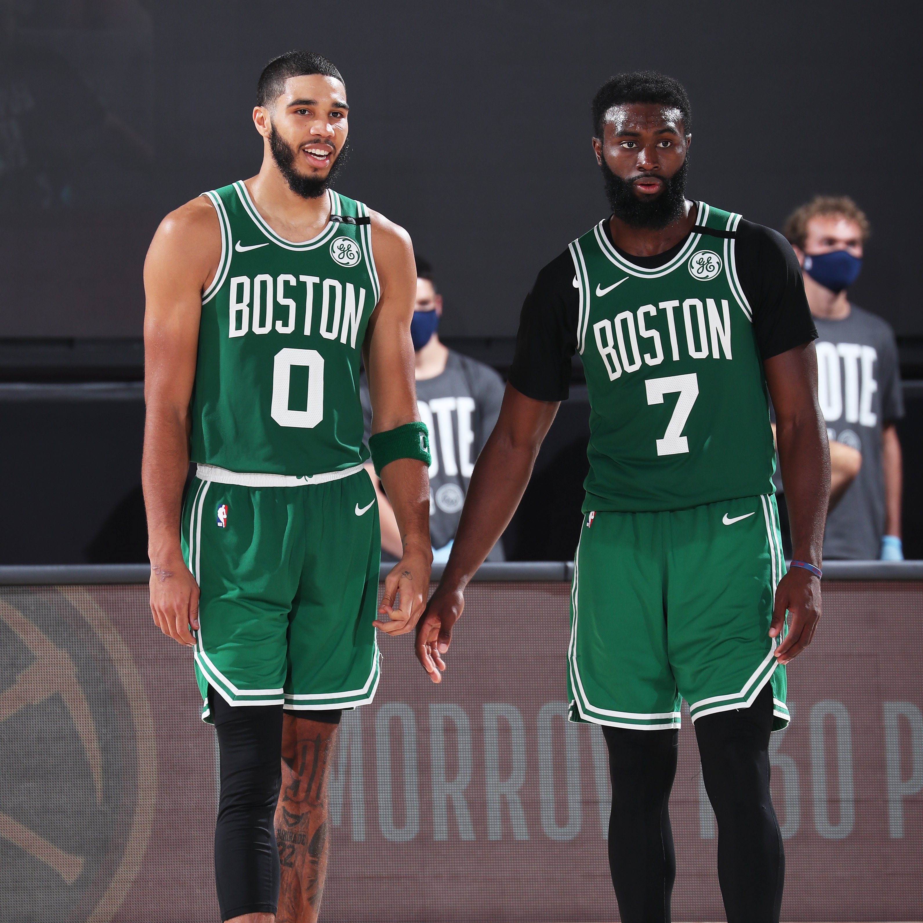 西甲身价更新：姆巴佩重回2亿欧并列榜首，居莱尔上涨3000万欧（西甲身价最新调整：姆巴佩回升至2亿欧并列第一，居莱尔身价涨3000万欧）