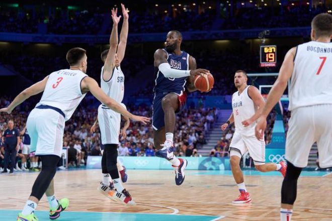 国王vs热火前瞻：拉文PK阿德巴约，谁能率队结束连败？（国王大战热火前瞻：拉文对决阿德巴约，谁能带队终结连败？）