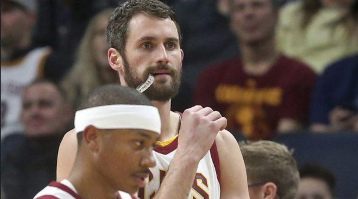 基米希：我正在全力以赴康复，争取在周一重返球场（基米希：全力康复中，力争周一回归赛场）