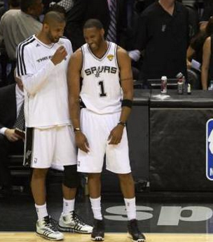 圣吉罗斯主帅：我们展现出了勇气和激情，对球队表现感到满意（圣吉罗斯主帅满意球队发挥：勇气与激情尽显）