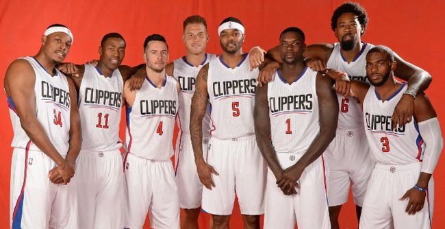 FIFA发布的世界杯赛程以美东时间计算，比北京时间慢12小时（FIFA公布世界杯赛程采用美东时间，较北京时间晚12小时）