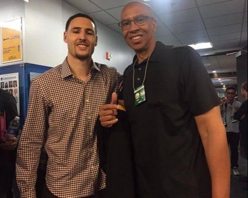 法甲里尔vs马赛：我预测大，进球三个以上，比分可能1-2、2-2（法甲里尔对阵马赛：看好大球3+，参考比分1-2或2-2）