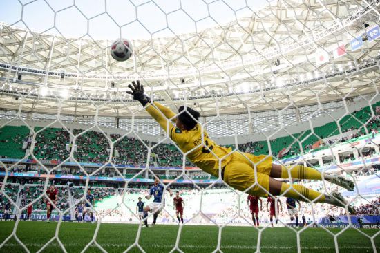 是全球首屈 是全球首屈